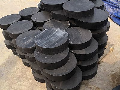 舒城县板式橡胶支座由若干层橡胶片与薄钢板经加压硫化